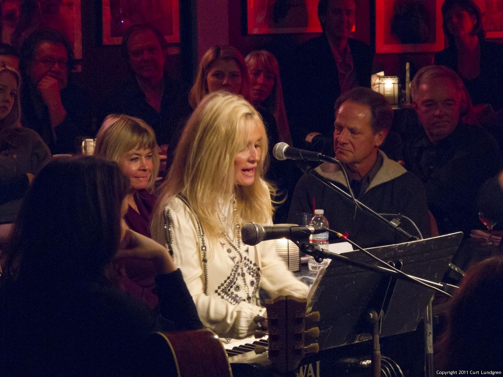 Kim Carnes - live at Bluebird Caf