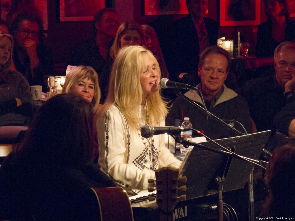 Kim Carnes - live at Bluebird Caf